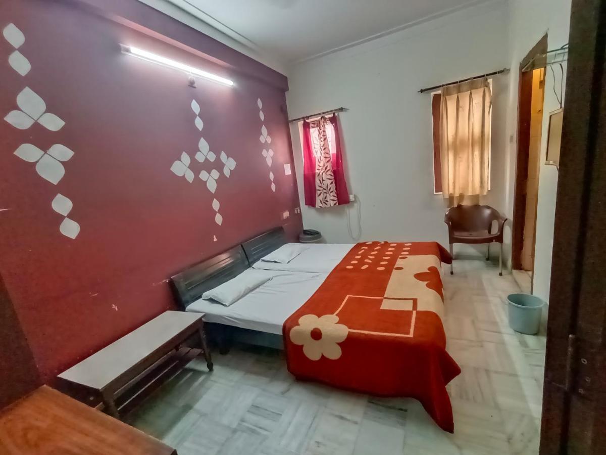 Hotel Shubham Удайпур Экстерьер фото